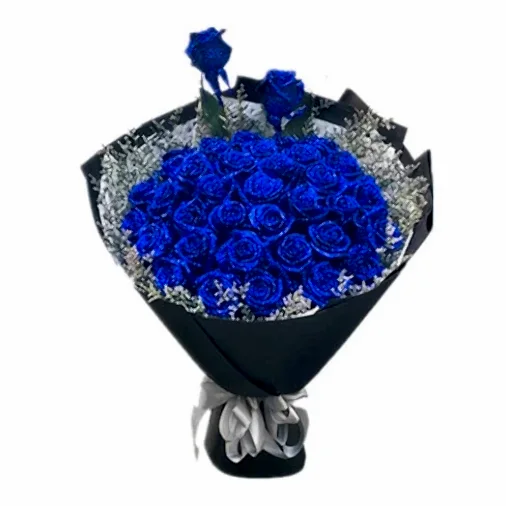 33 Blue Roses